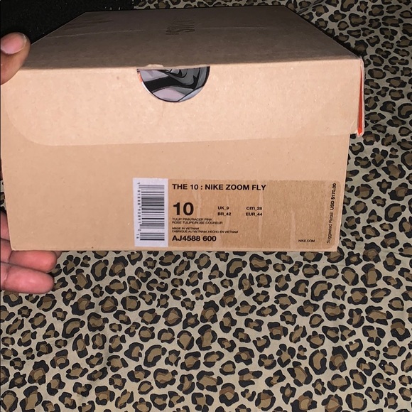 COPY - Swoosh - Picture 3 of 3